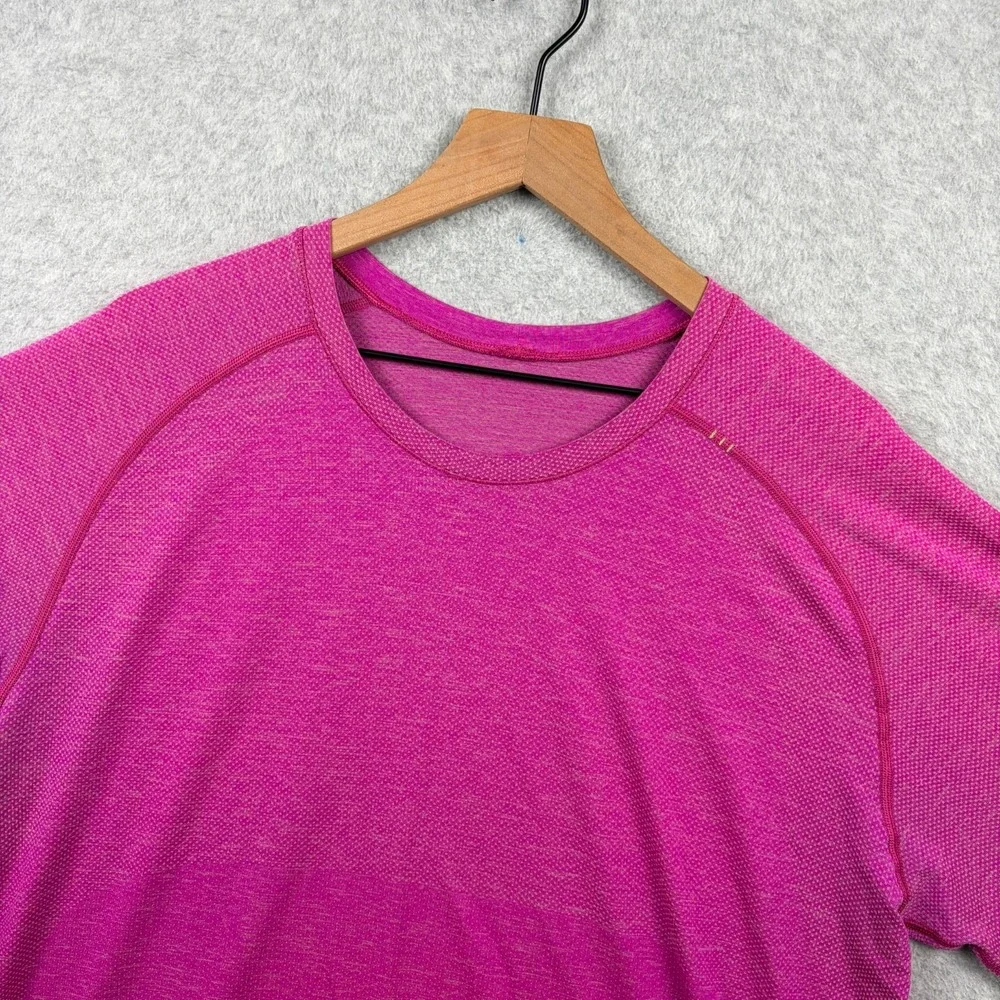 Lululemon Metal Vent Tech Shirt Mens XXL 2XL Fuchsia Pink Short Sleeve Tee